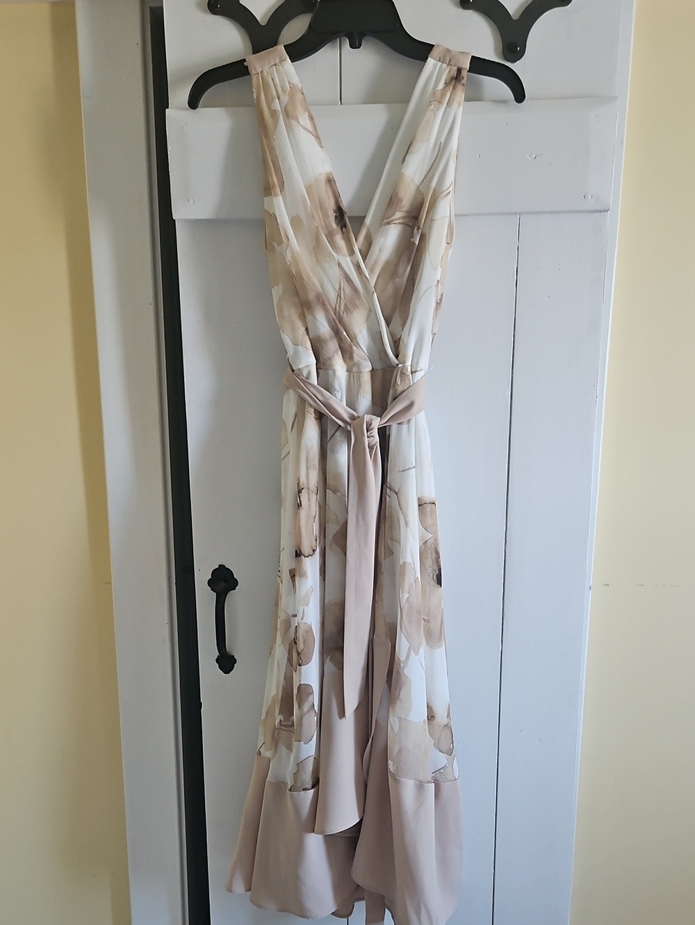 Sleeveless Floral Wrap Maxi Dress in Beige and Cream